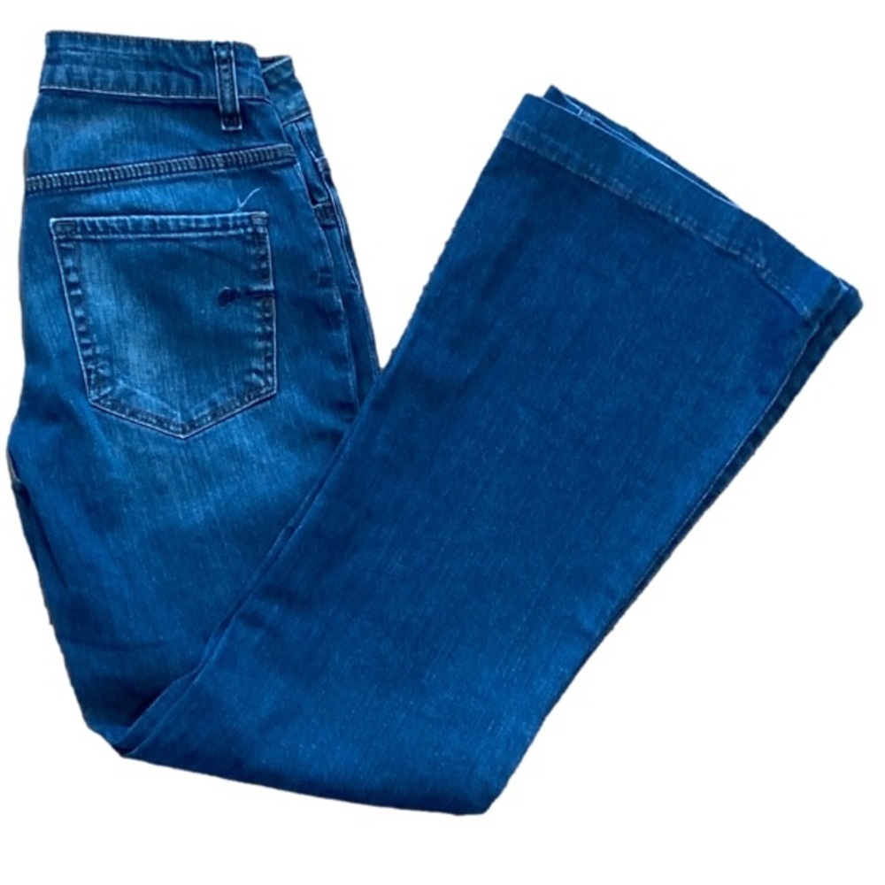 American Rag Flare Jeans | Size 1, Measures like a 6/8